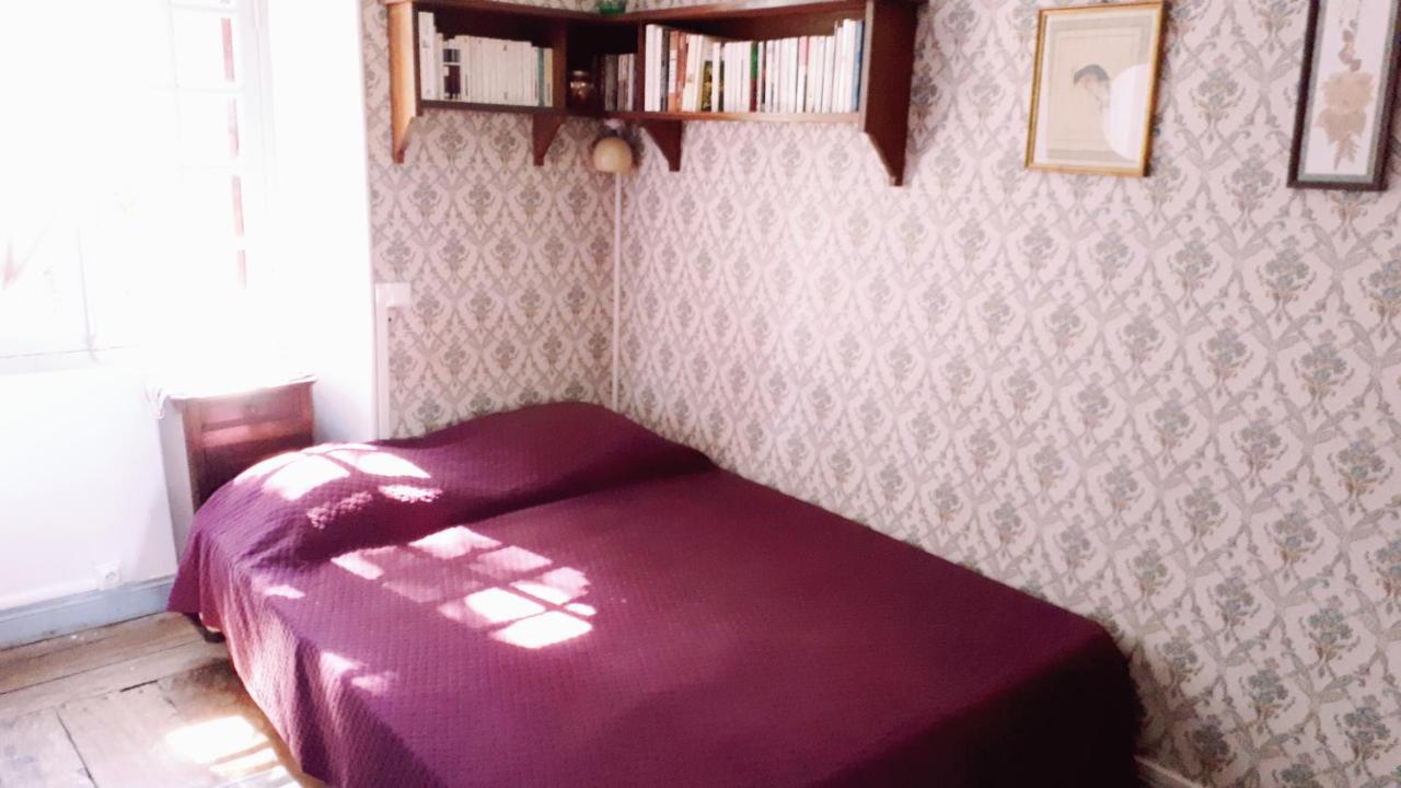 La Cure Du Maine Charles Bed & Breakfast Birac  Exterior photo