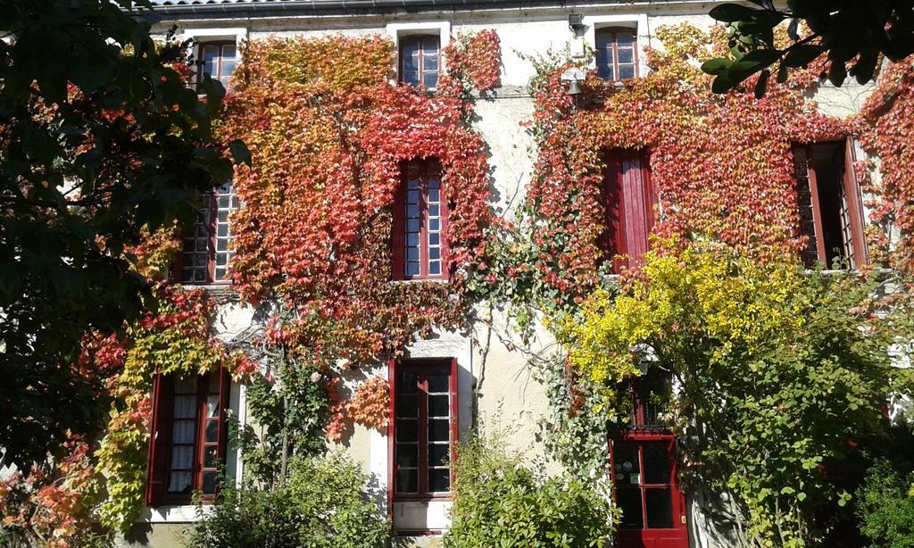 La Cure Du Maine Charles Bed & Breakfast Birac  Exterior photo