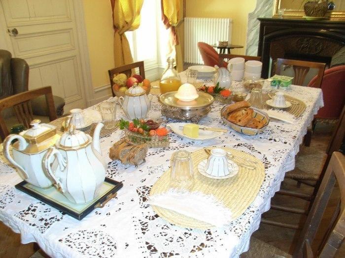 La Cure Du Maine Charles Bed & Breakfast Birac  Exterior photo
