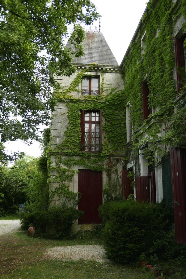 La Cure Du Maine Charles Bed & Breakfast Birac  Exterior photo